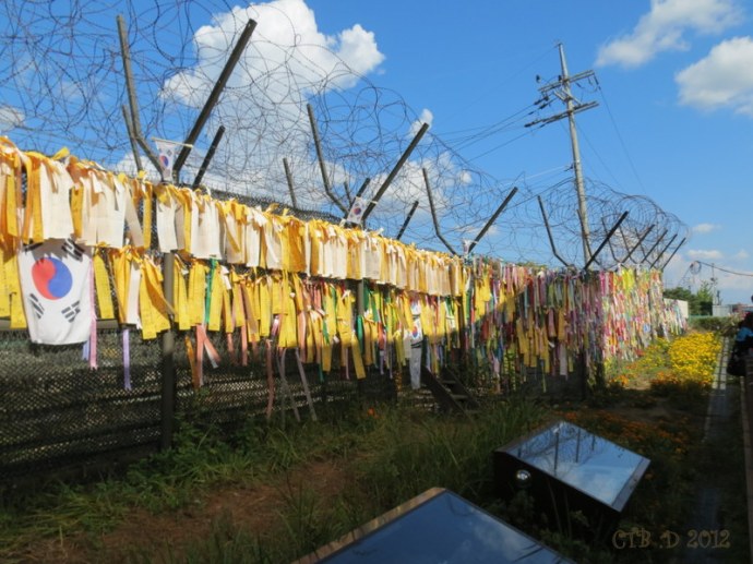 Messages and ribbons along the Southern side of the DMZ